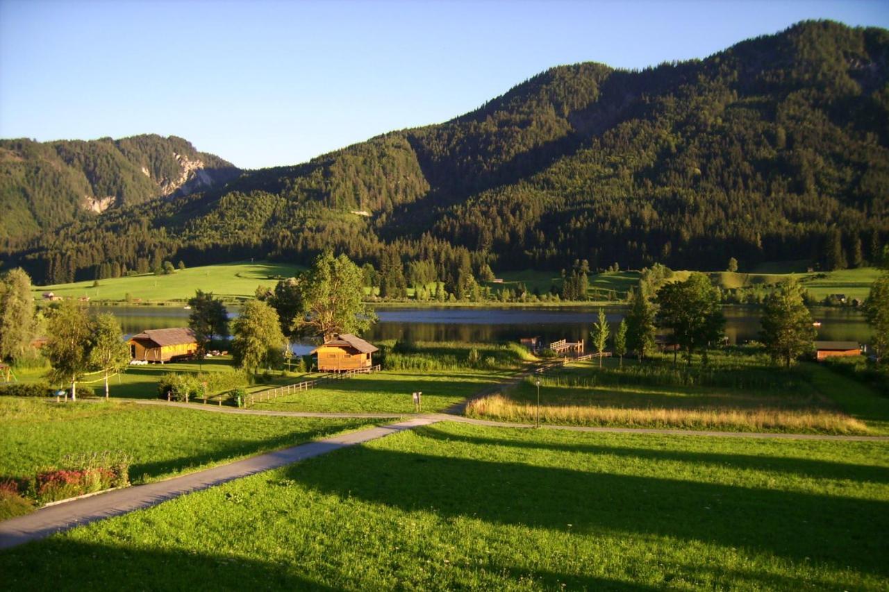 Hotel Haus Alpenfriede Weissensee Exterior foto