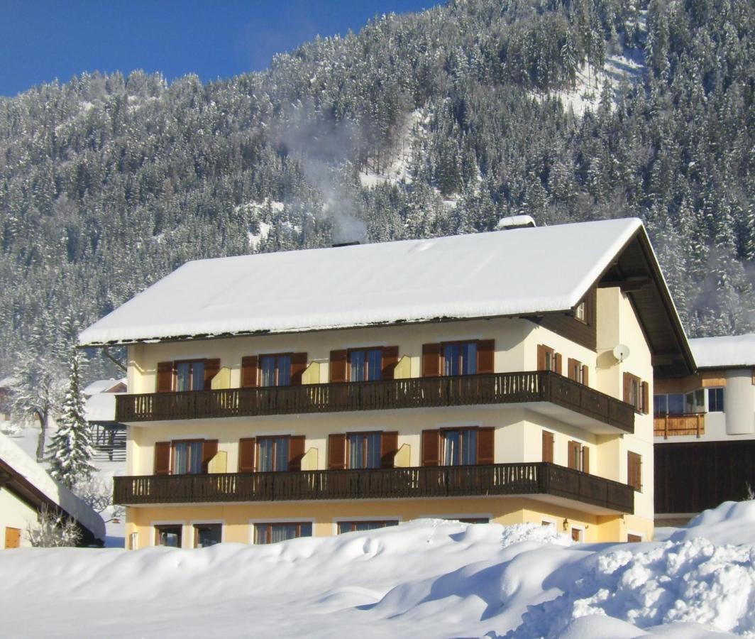 Hotel Haus Alpenfriede Weissensee Exterior foto